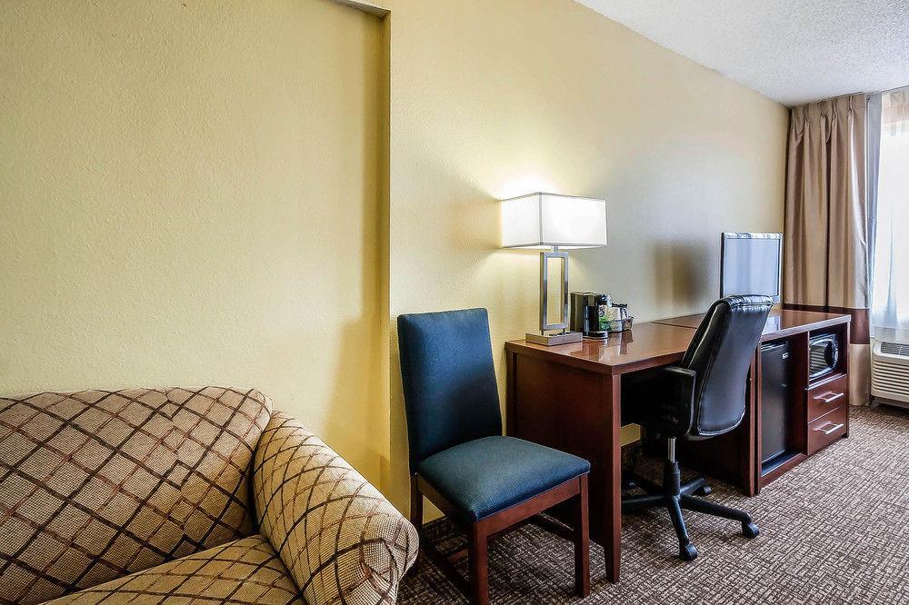 Comfort Inn St Petersburg North Dış mekan fotoğraf