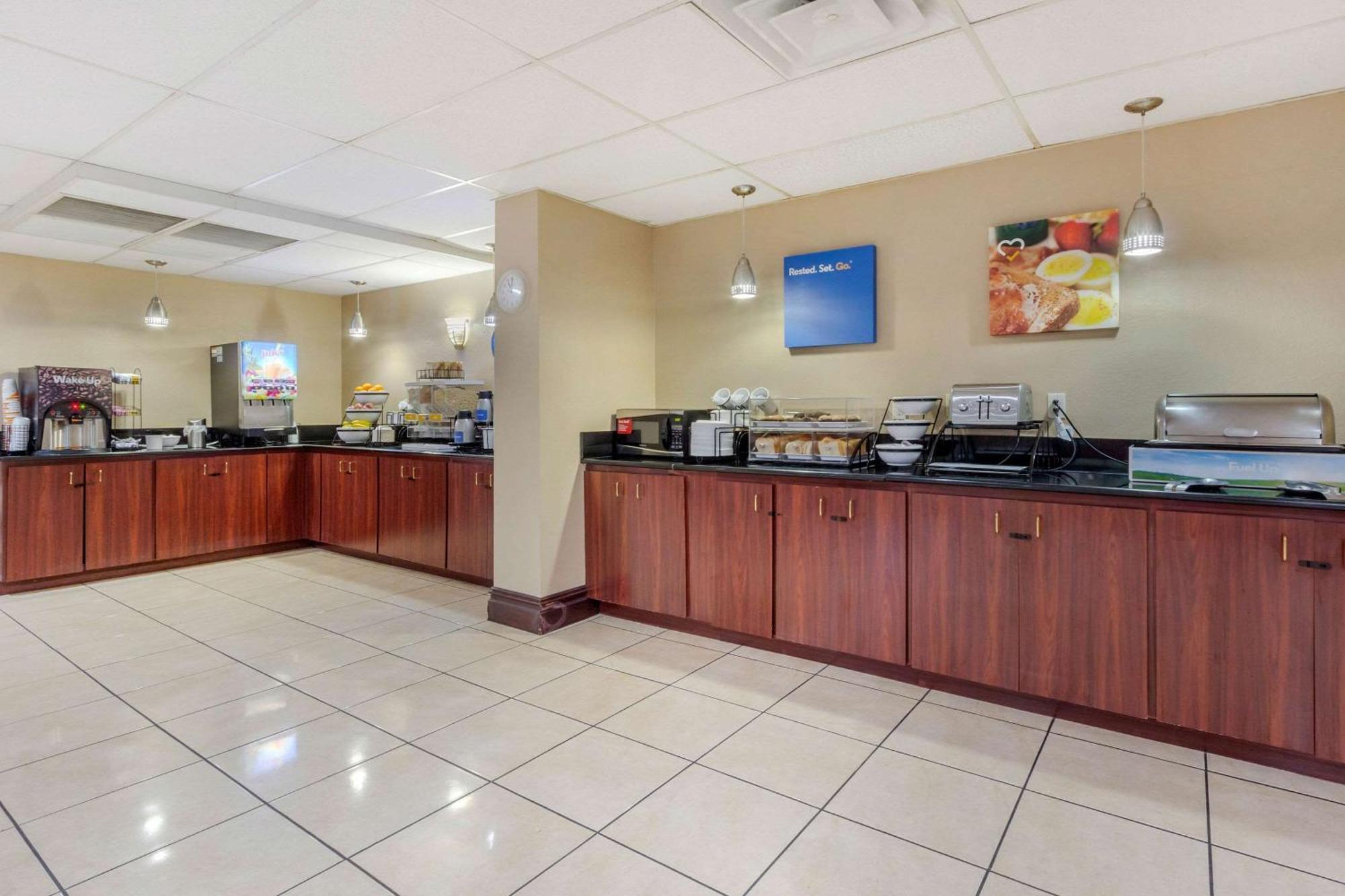Comfort Inn St Petersburg North Dış mekan fotoğraf